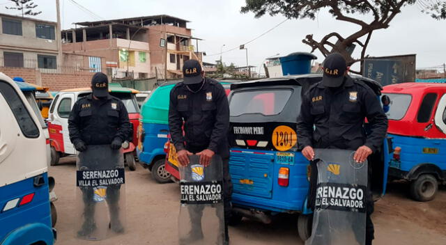 Serenos de Villa El Salvador sufrieron feroz ataque de mototaxistas informales.