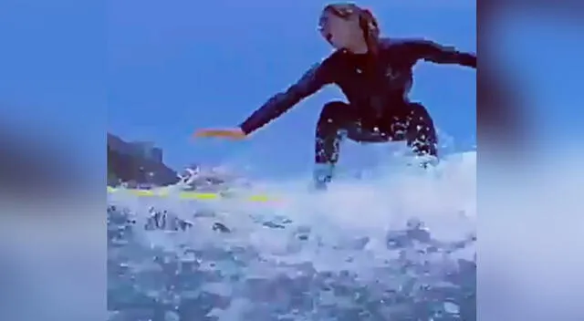 La modelo Xoana González utilizó su cuenta de Instagram para subir un video surfeando.
