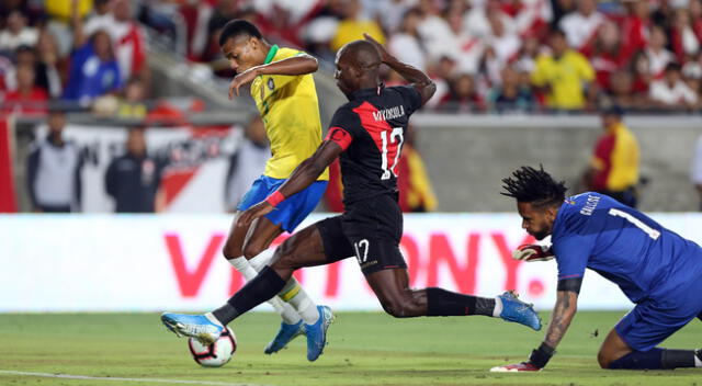 Perú y Brasil se enfrentan esta noche en el Estadio Nacional | Foto: EFE