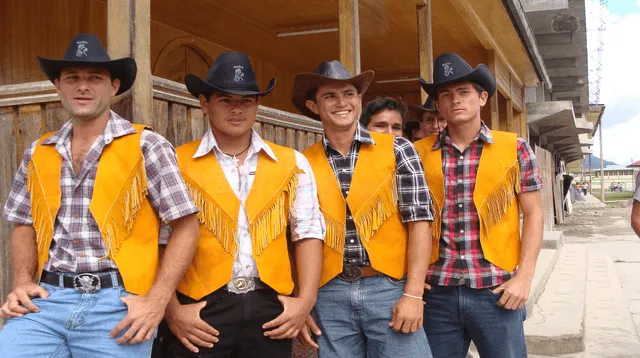 El torneo de cintas a caballo en Oxapampa.