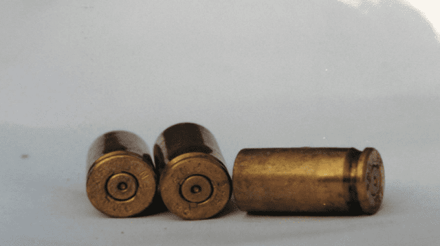 Los agentes de la Depincri de San Juan de Lurigancho encontraron alrededor de 20 casquillos de bala.