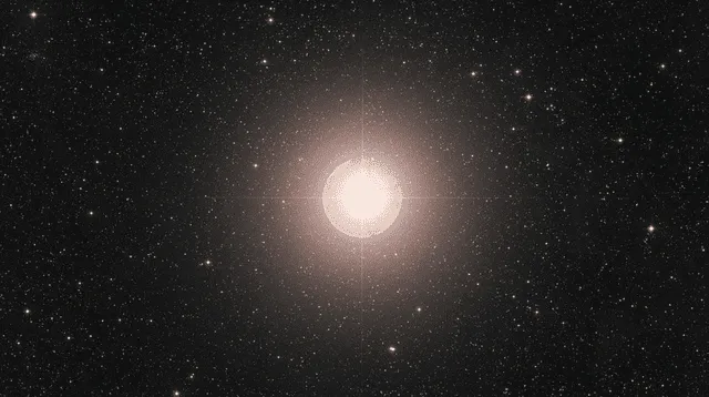 "Las estrellas masivas como Betelgeuse queman gases cada vez más pesados en su núcleo hasta que les queda solo hierro y, en consecuencia, colapsan por su propia gravedad y explotan", señala Shing-Chi Leung, coautor del estudio.