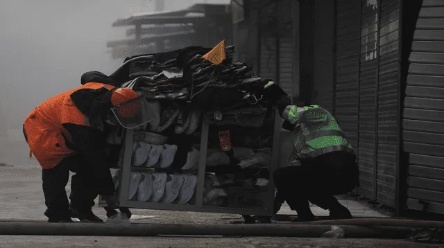 Incendio consumió gran parte del mercado ‘La Cachina’; por ello, la municipalidad decidió clausularlo definitivamente.