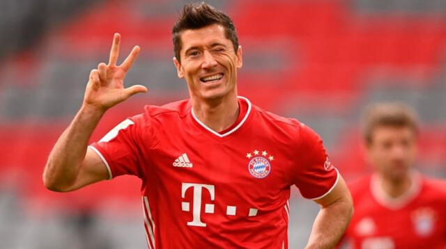 Lewandoski es sinónimo de gol, hoy anotó tres goles en la goleada del Bayern.