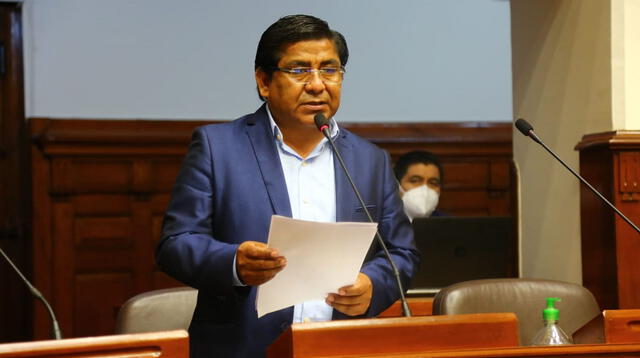 Luis Dioses manifestó que la bancada de Somos Perú no respaldará otra moción de vacancia.