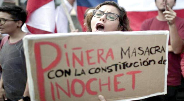 Chilenos definen el futuro de su Constitución.