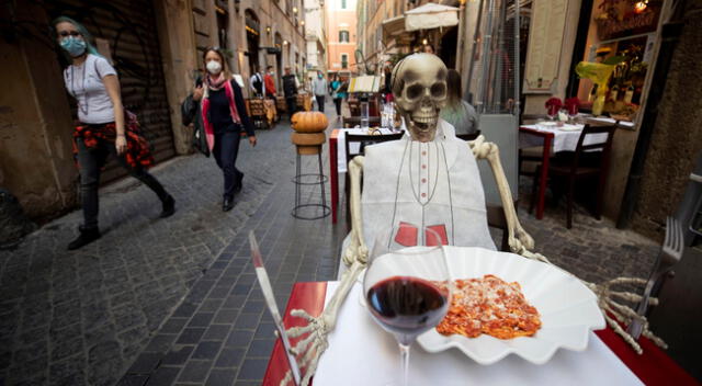 Restaurantes en el centro histórico de Roma, Italia | Foto: EFE