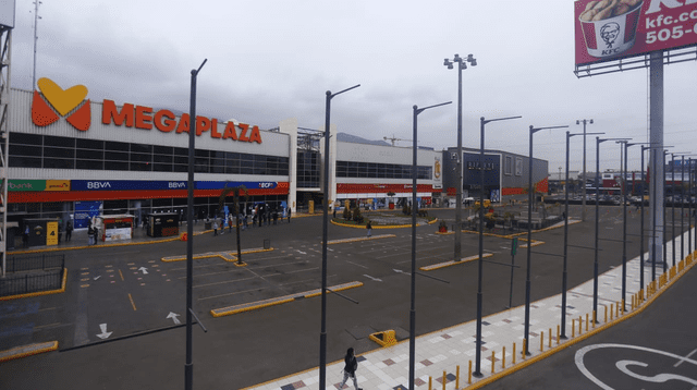 Centros comerciales abrieron sus puertas en junio con el objetivo de reactivar la economía.