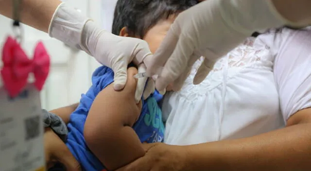 Padres podrán solicitar vacuna contra la difteria en los centros de salud más cercanos.