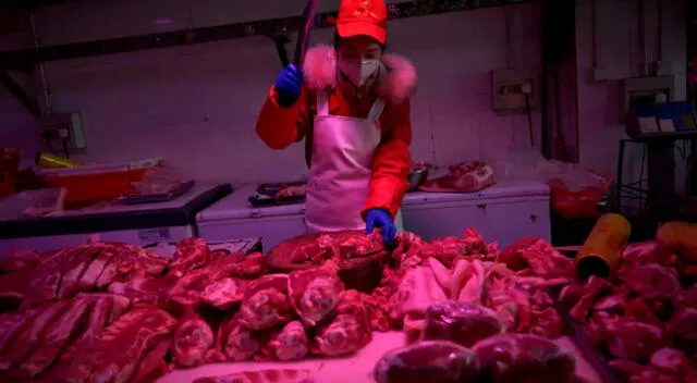 El embalaje de un lote de cerdo congelado importado de Brasil dio positivo a COVID-19 en un test realizado el jueves 29 de octubre en la ciudad de Yantai.