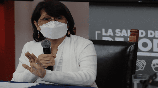 La ministra de Salud, Pilar Mazzetti, indicó dentro de las observaciones que el uso de la ivermectina en pacientes con covid-19 redujo las complicaciones.