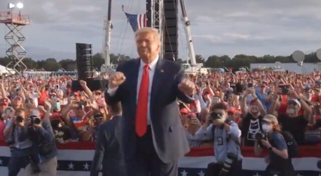 Donald Trump publica video de sus bailes en los mítines