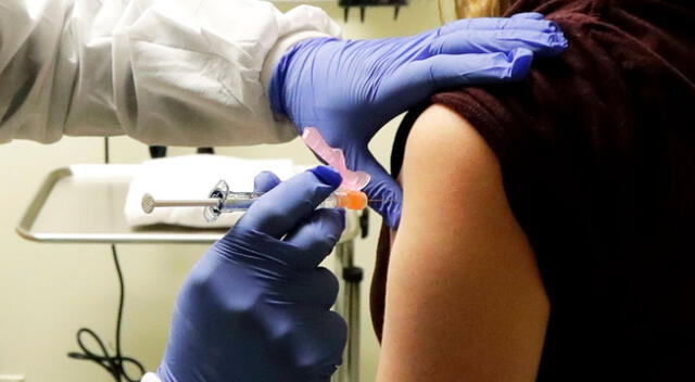 El Colegio Médico del Perú instó a todos los ciudadanos a vacunarse contra la difteria.
