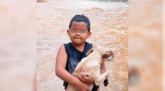 Menor rescata a su mascota en Alta Verapaz, Guatemala.