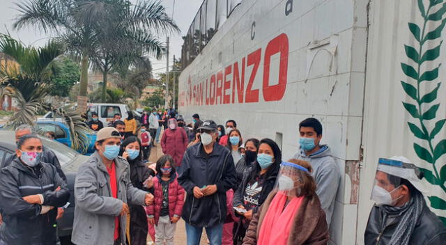 Ciudadanos mostraron su malestar ante la falta de organización del Minsa para la aplicación de este medicamento.