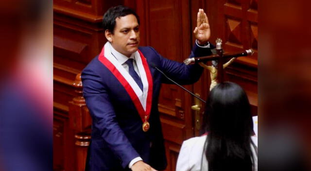 Luis Valdez se convirtió en el nuevo presidente del Congreso