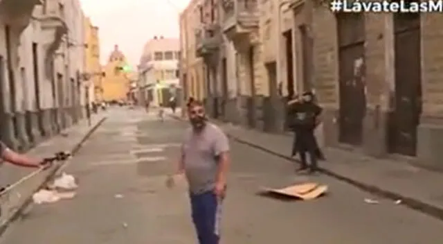 Ciudadanos han tomado las calles tras destitución de Martín Vizcarra. Ante esto, uniformados han empezado a lanzar bombas lacrimógenas y perdigones.