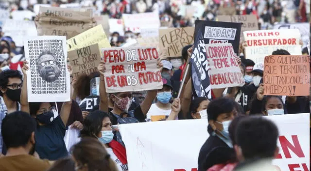 Manifestaciones en el Cercado de Lima por destitución de Martín Vizcarra.