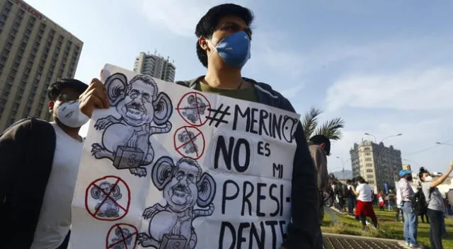 Ciudadanos han tomado las calles de Lima tras golpe de Estado a Martín Vizcarra.