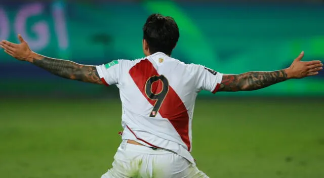 Gianluca Lapadula fue uno de los que resaltó en el Perú vs. Argentina por Eliminatorias | Foto: EFE