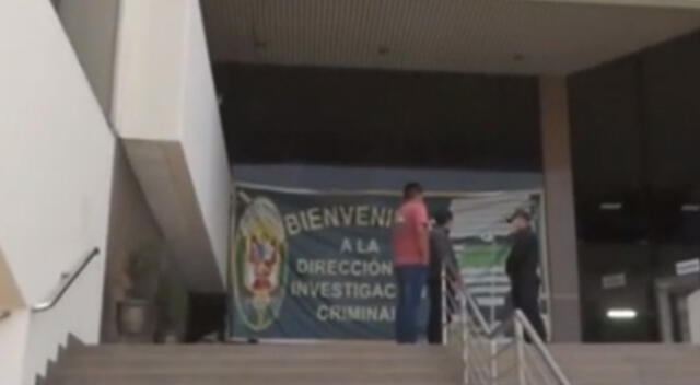 Trabajadores de la imprenta en el Centro de Lima se encuentran detenidos.