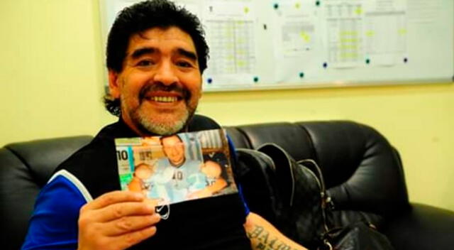 A la emotiva despedida, Walter Rotundo acompañó tres tiernas imágenes en las que describió su sentir para con Maradona.