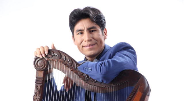 El arpista peruano Miguel Salas busca llevar alto la música peruana.