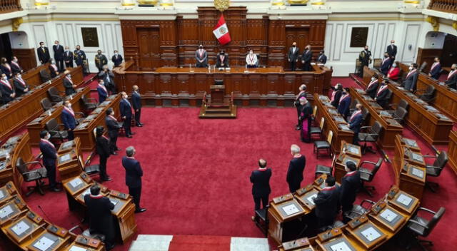 El nuevo texto busca modificar el artículo 93 de la Constitución Política del Perú.