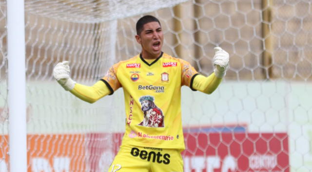 Ángel Zamudio fue la figura del Ayacucho FC vs. Sporting Cristal en el Estadio Monumental | Foto: @LigaFutProf