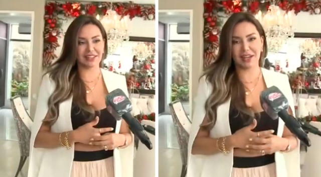 Karla Casós orgullosa de su decoración navideña.