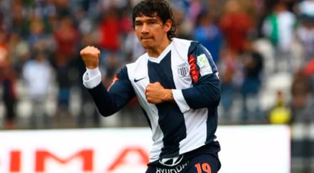 Roberto Ovelar volverá al fútbol peruano.