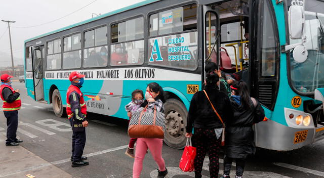 desde el último lunes 14 de diciembre, los buses troncales del Metropolitano  solo tienen permitido transportar a 28 personas de pie, aplicando las medidas de bioseguridad correspondiente.