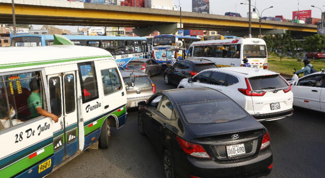 Tráfico vehicular en Lima y Callao.