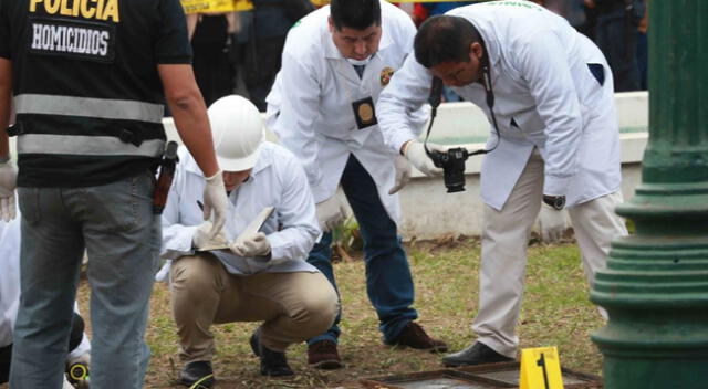 Fiscalía se acercó 7 horas después a levantar el cuerpo de la víctima.