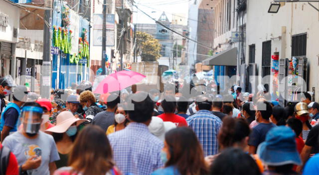 Las autoridades exhortan a la población a no acudir a los centros de mayor concurrencia.