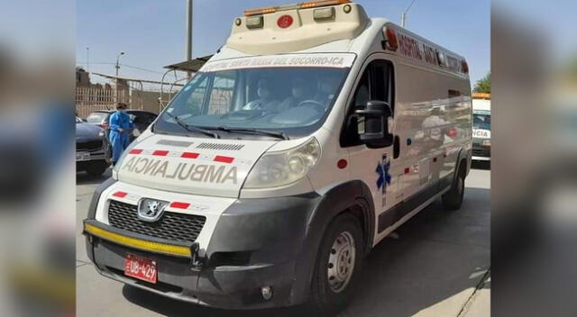 Según los testigos, los manifestantes también habrían golpeado al chofer y enfermera de la ambulancia.