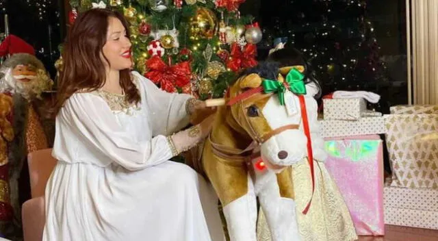 Leslie Castillo compartió con sus seguidores cómo pasó la Navidad con su hija y enterneció al mostrar sus obsequios.