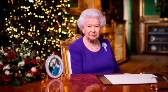 La reina Isabel II envió un mensaje a las familias que guardan duelo en este año a causa del coronavirus.