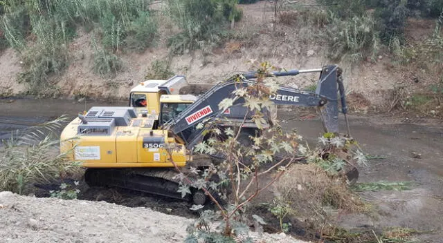 Realizan labores de limpieza en ríos.