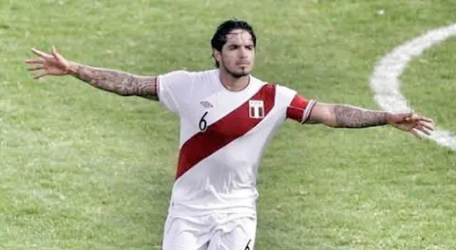 Juan Manuel Vargas jugó en la selección peruana.