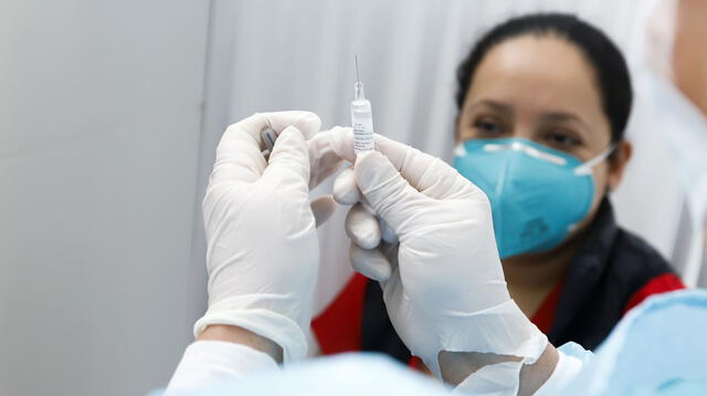 Este enero llegará al país un millon de dosis de vacunas del laboratorio chino Sinopharm. Foto: Presidencia del Perú