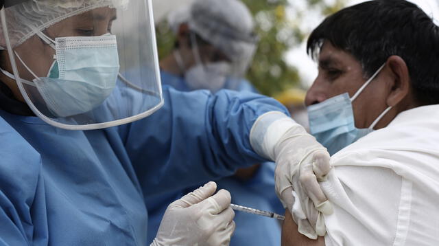 Gobierno pagará S/ 94 millones por el primer lote de vacunas contra el coronavirus, anunció ministro Waldo Mendoza.