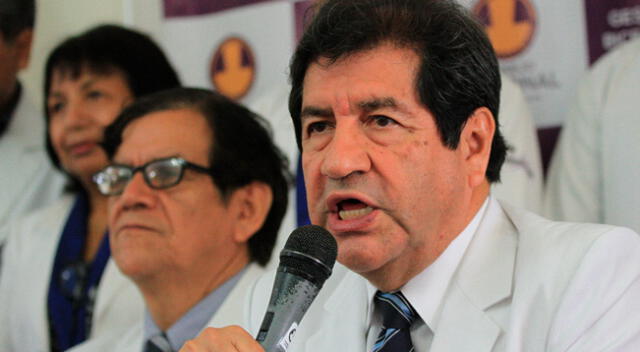 Miguel Palacios Celi, decano del Colegio Médico del Perú (CMP), se pronunció tras conferencia de Sagasti.