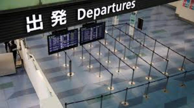 Terminal de salidas internacionales del aeropuerto Haneda en Tokio.