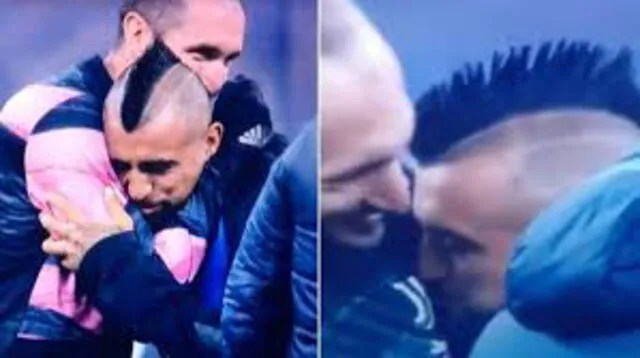 Vidal saluda a Chiellini y besa de casualidad escudo de Juventus