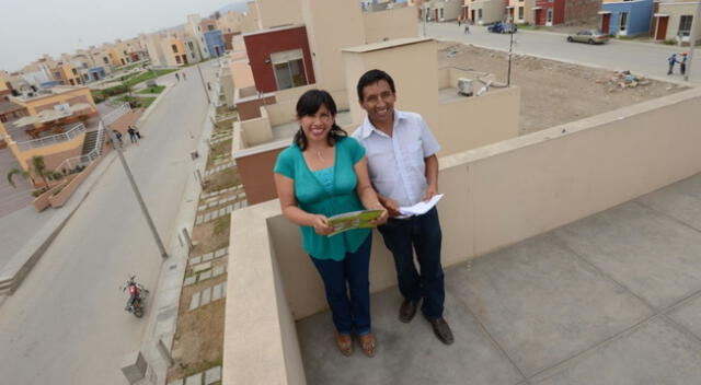 Si ya tienes terreno propio en enero 2021, con el bono familiar habitacional podrás obtener S/ 26 400 que el Gobierno peruano entrega a familias peruanas.