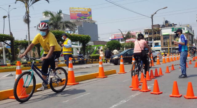 Escuela Metropolitana de Ciclismo Urbano se encuentra recorriendo diversos distritos de la capital dando clases gratuitas como parte de las actividades por el aniversario de Lima.