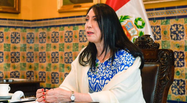 Canciller Elizabeth Astete informa sobre la vacuna Sinopharm.