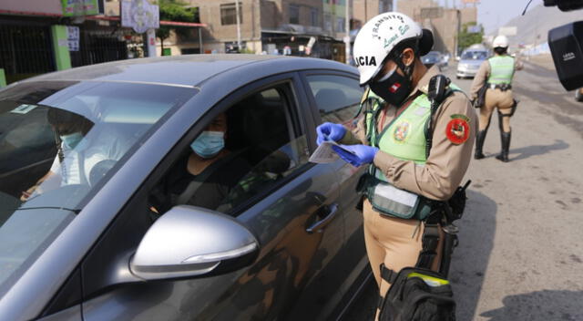 ¿Los taxistas necesitan pase vehicular? Conoce todos los detalles aquí.