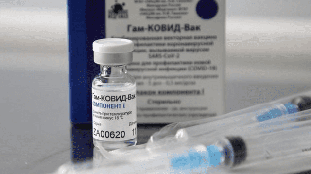 La vacuna rusa tampoco tiene efectos secundarios, señalan los expertos.
